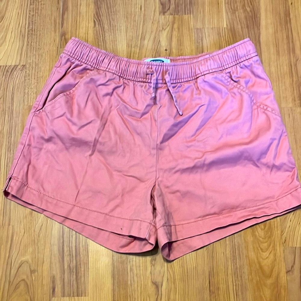 Old Navy XXL (18) peach colored shorts